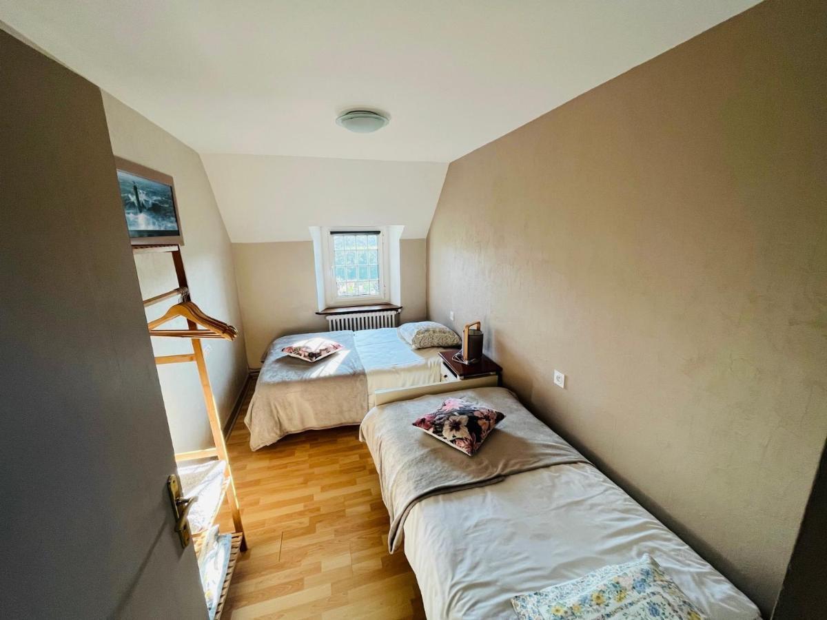 Holiday home Maison Traditionnelle Bretonne Proche De La