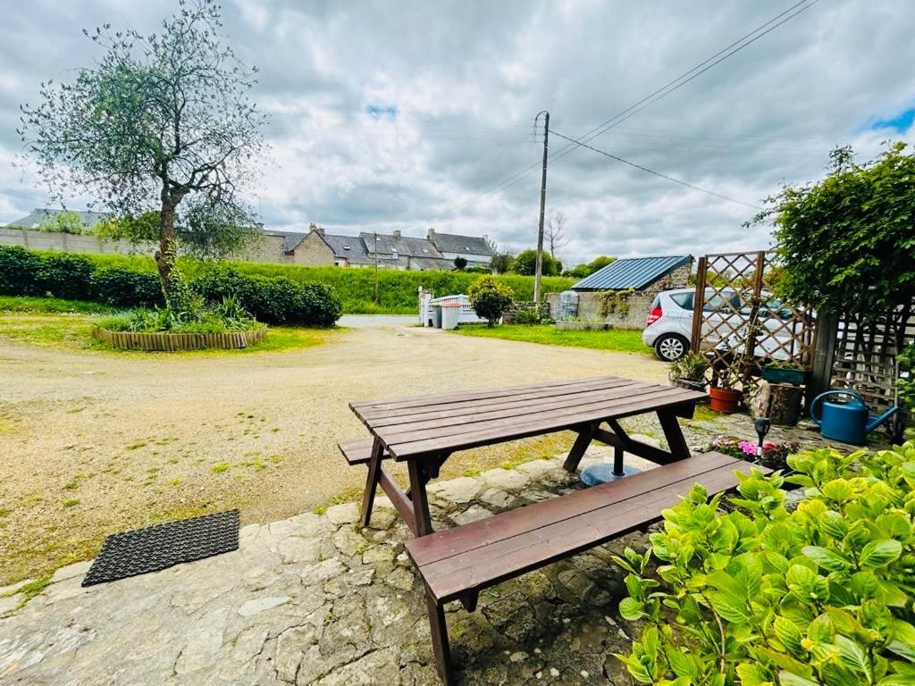 Maison Traditionnelle Bretonne Proche De La Holiday home Quemper-Guezennec